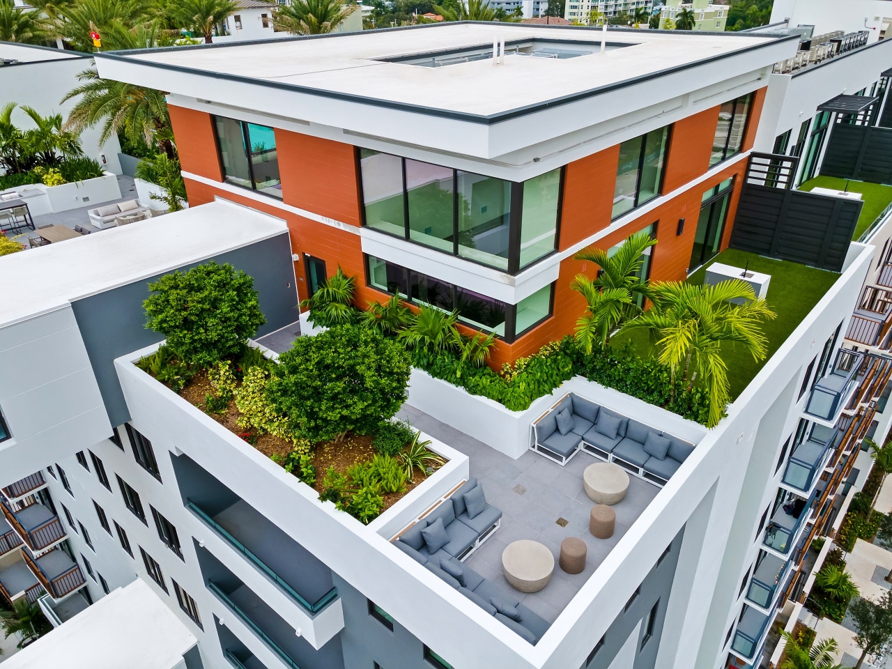 10X Las Olas Walk Image 31