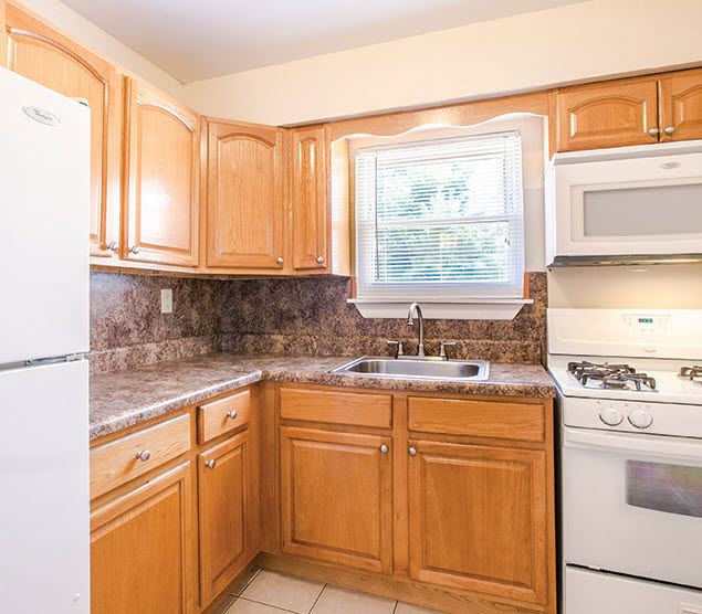 Woodmere Apartments Image 9