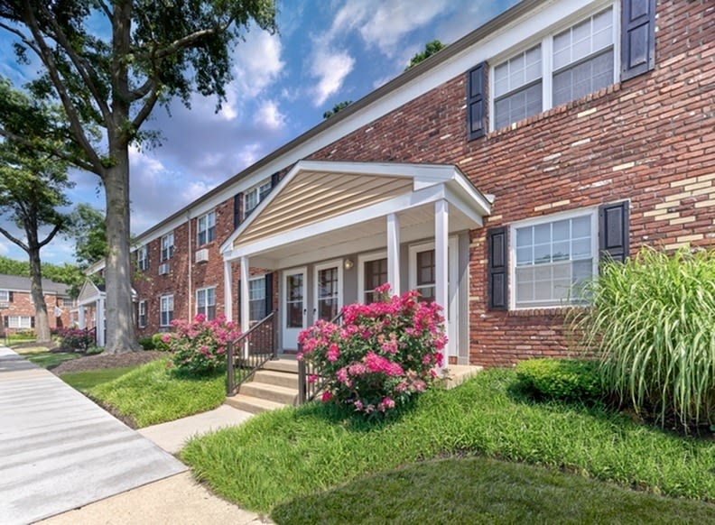 Maple Terrace Image 1