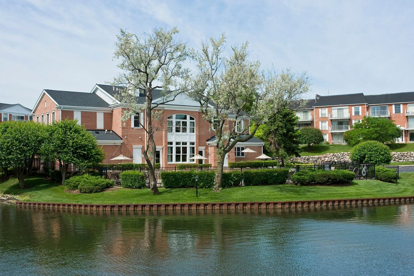 Versailles on the Lake-Schaumburg-Furnished Image 6