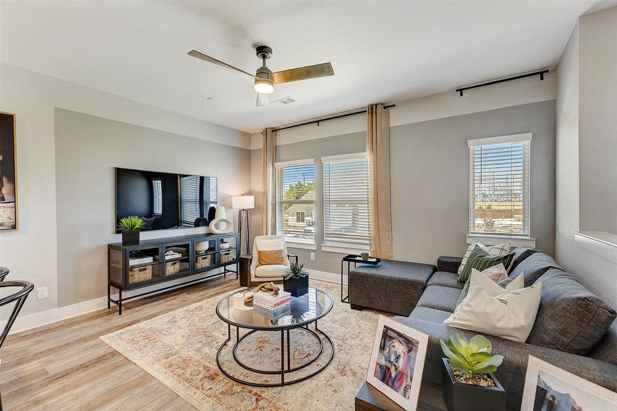 Carmel Villas Image 34