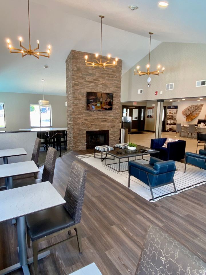 AVIA Lofts at Maple Road Image 16