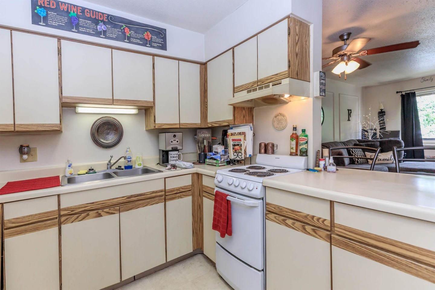 The Bluffs Apartments Image 14