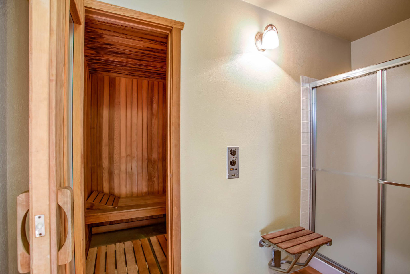 Valley Plaza Villages Image 12