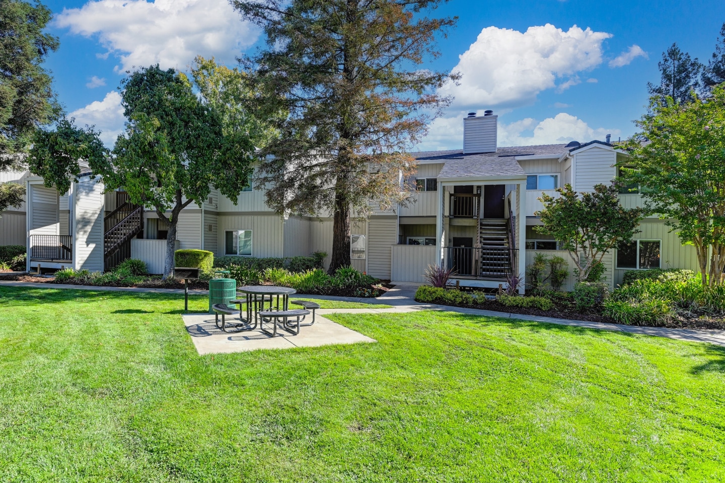 Monte Bello Apartments Image 25