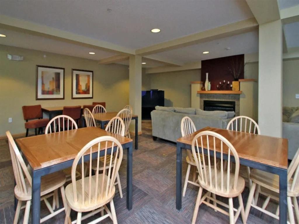 Joseph's Pointe at Upper Landing Image 11