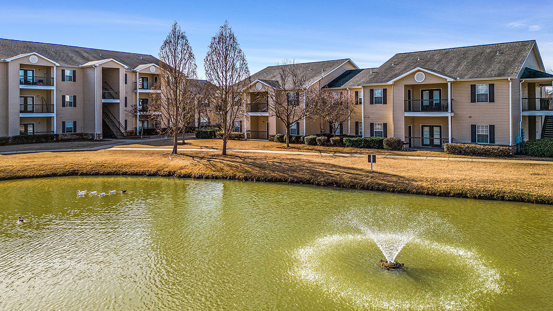 Houston Lake Image 25
