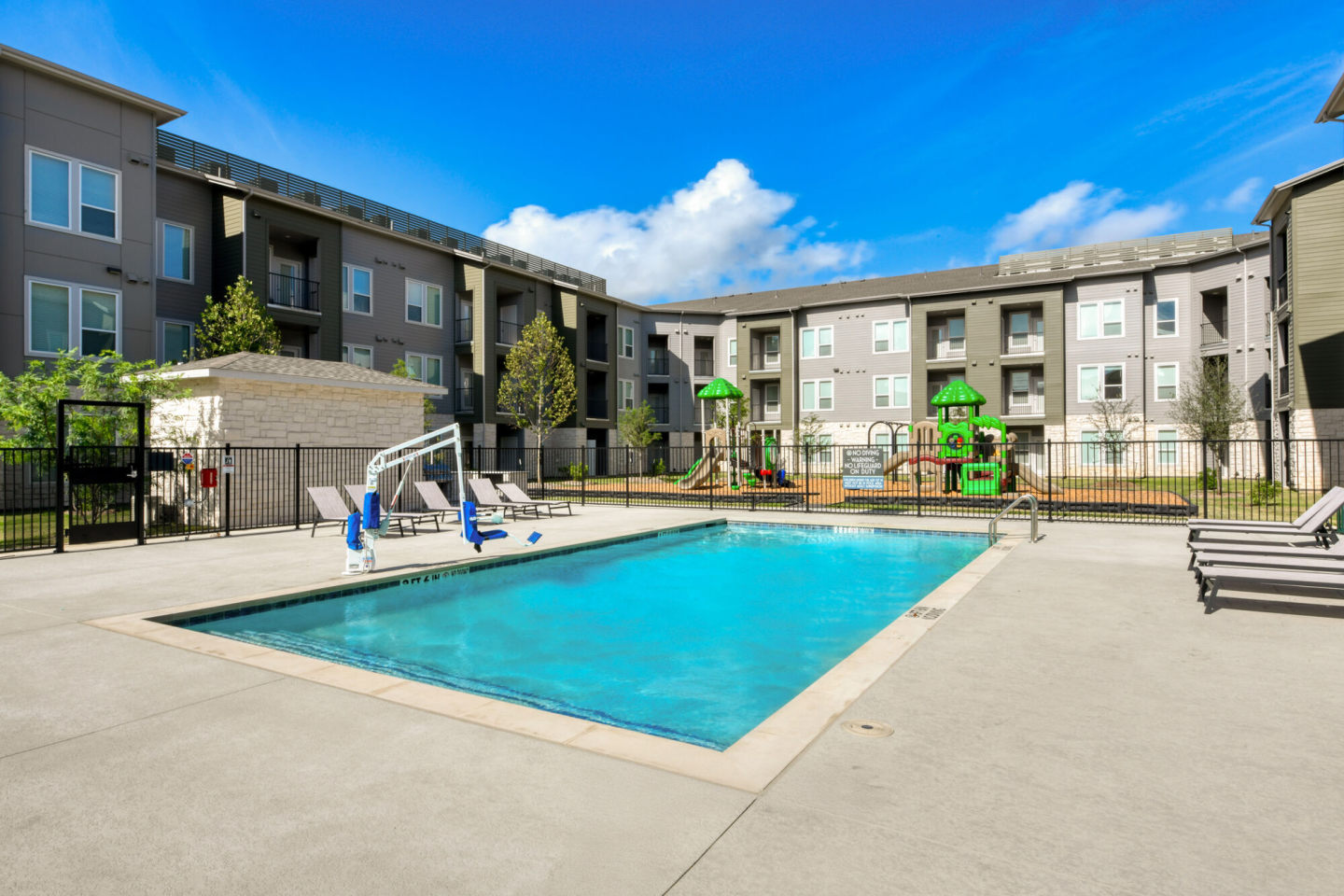 Sunstone Apartments Image 12