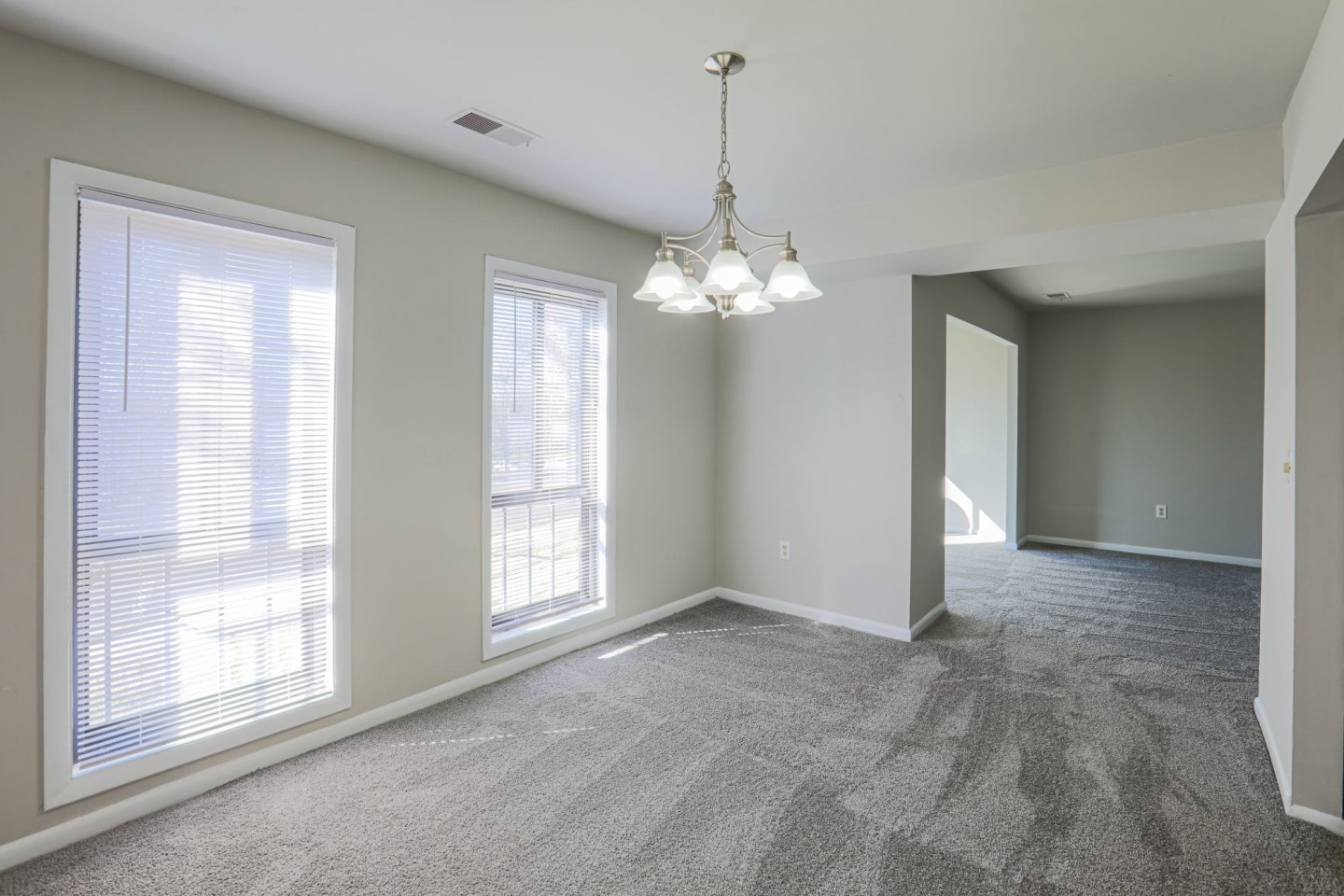 Brinkley Manor Image 11