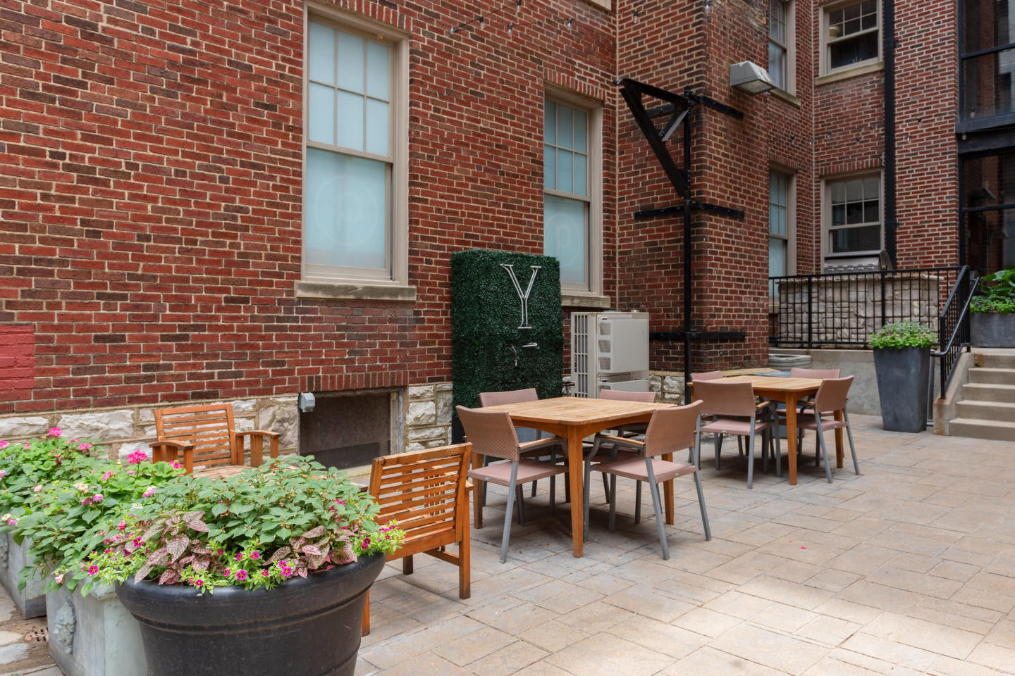 York House Image 21