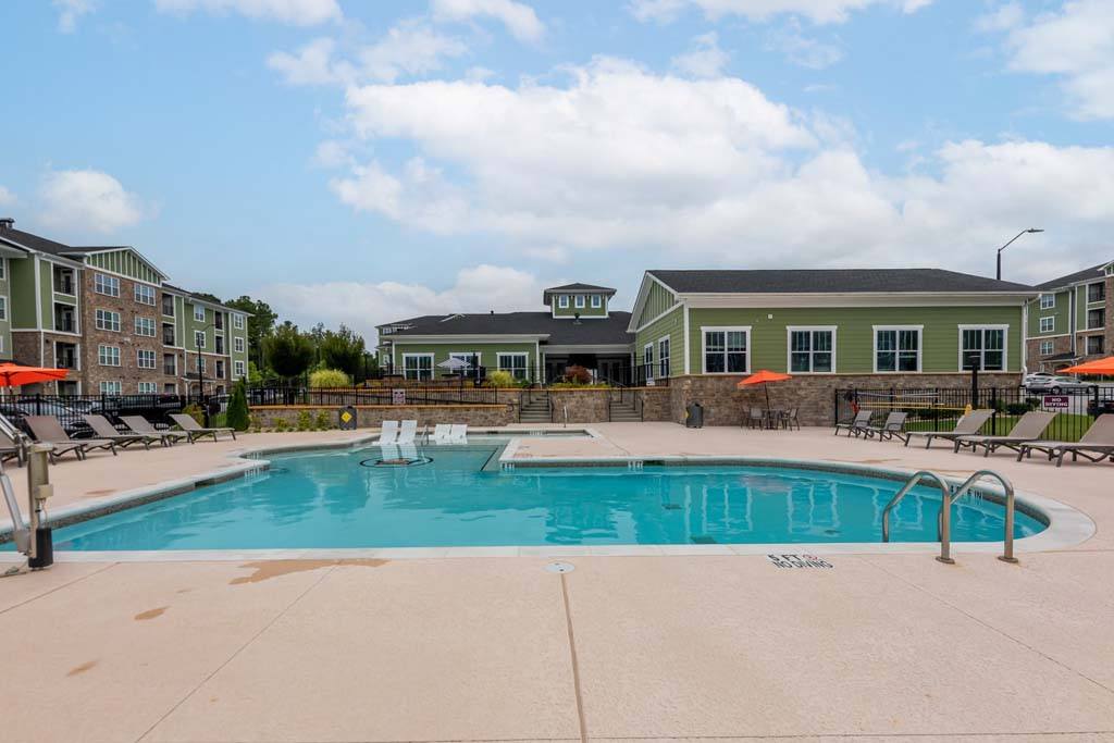 Affordable Housing - Luxury Apartments at Foxwood Image 7