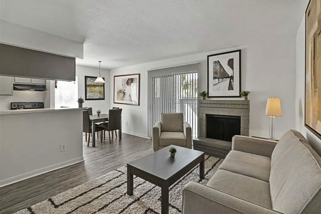 Toro Place Image 11