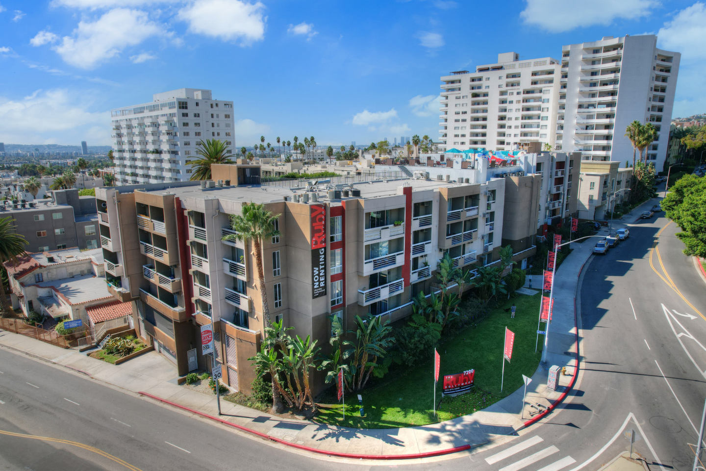 The Ruby Hollywood Image 7