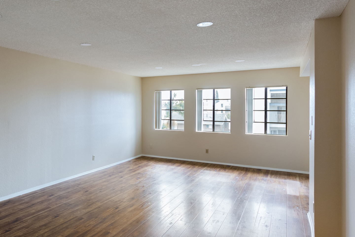 Hawthorne Manor Apartments Image 21