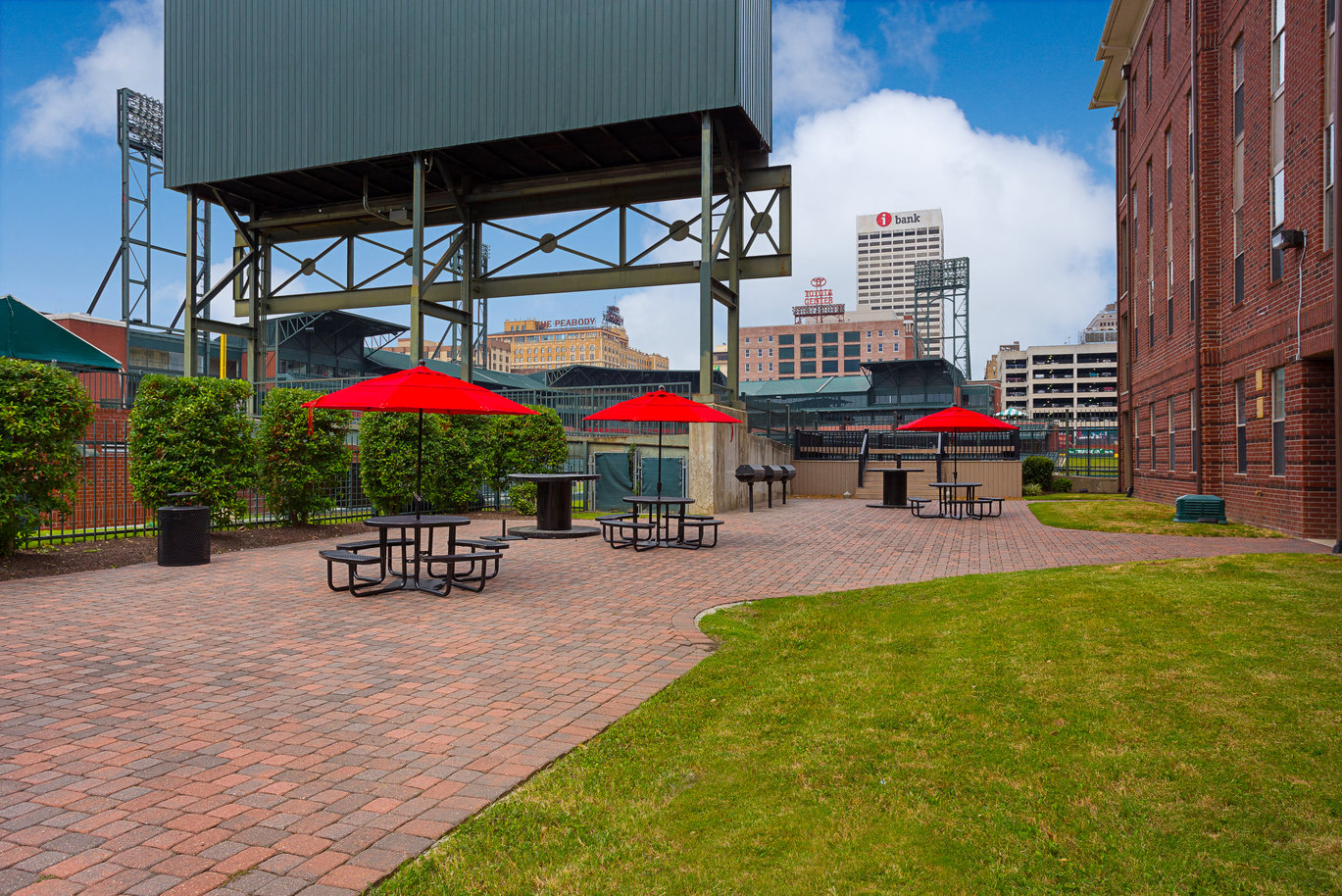 Fielder Square Image 18