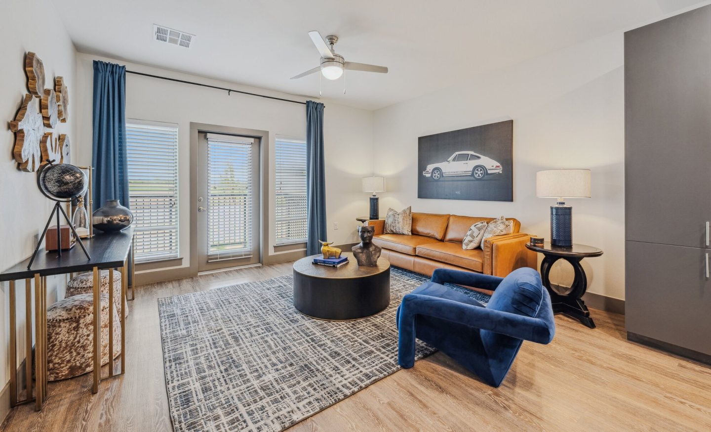 BroadVue Apartments Image 4