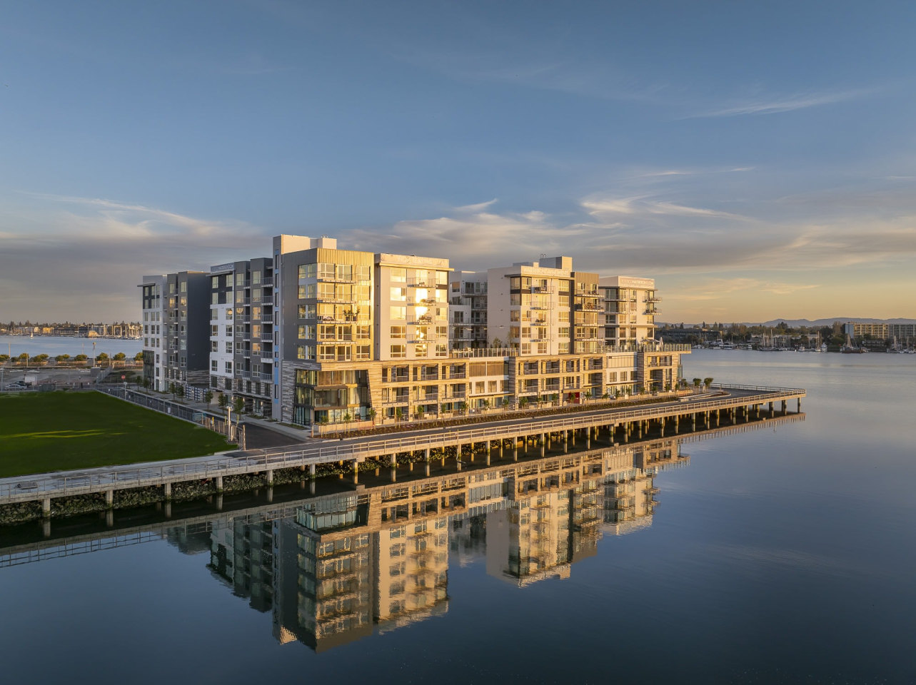 Portico Oakland Waterfront Image 55