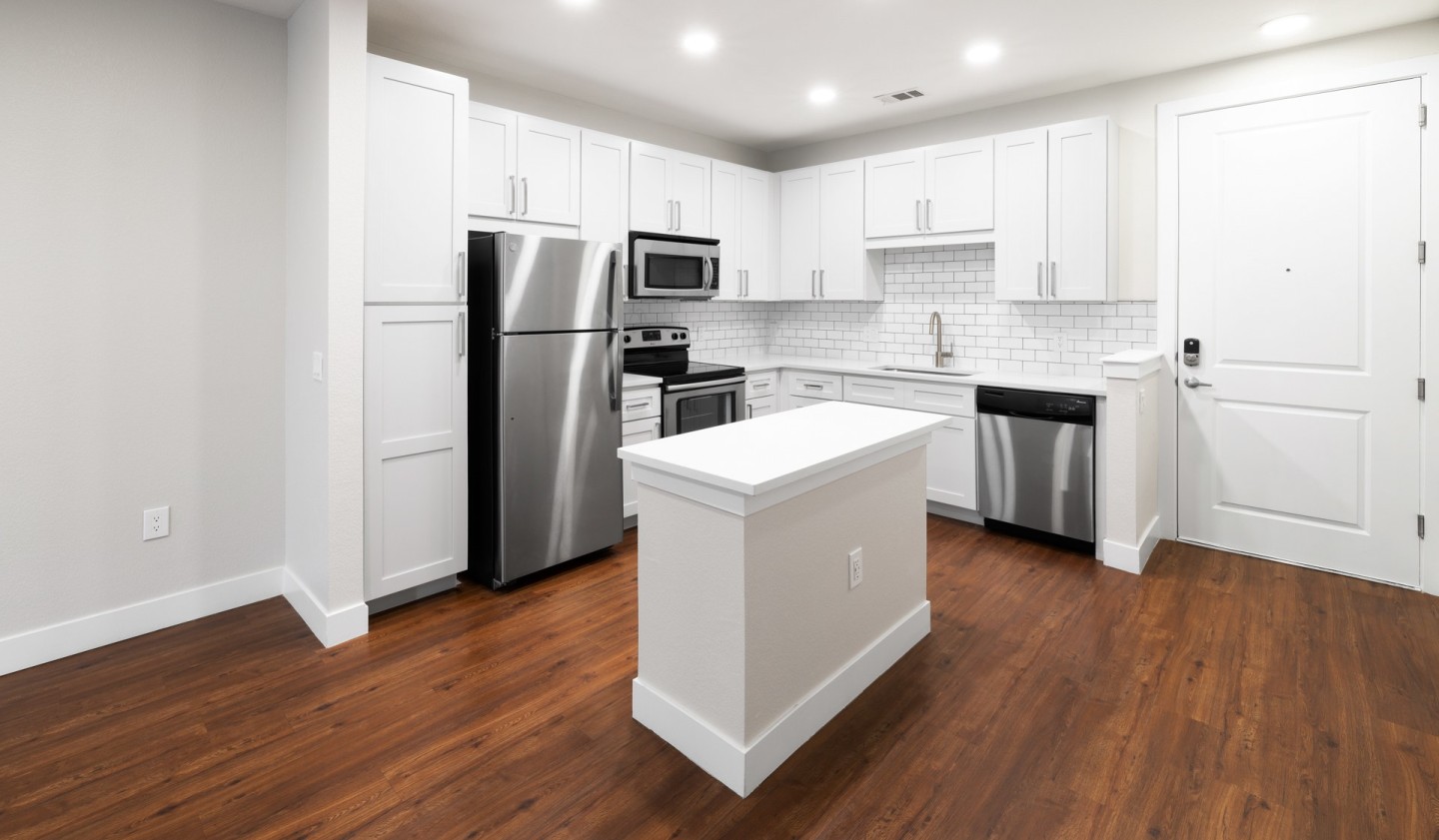 21 Fitzsimons Apartment Homes Image 2