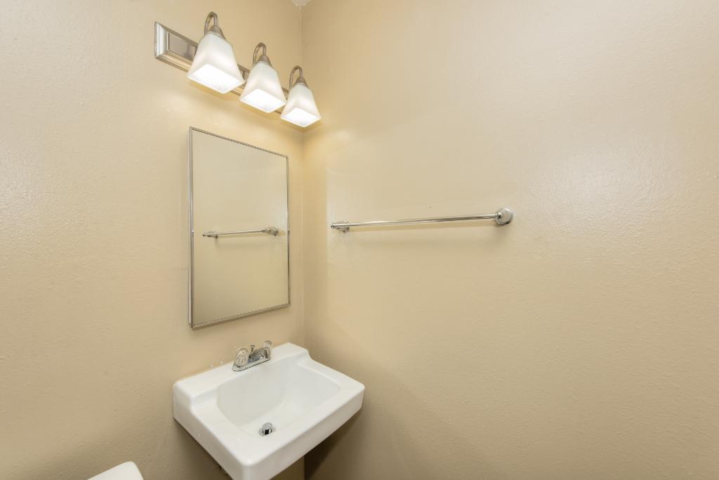Royal Greens Apartments Image 23
