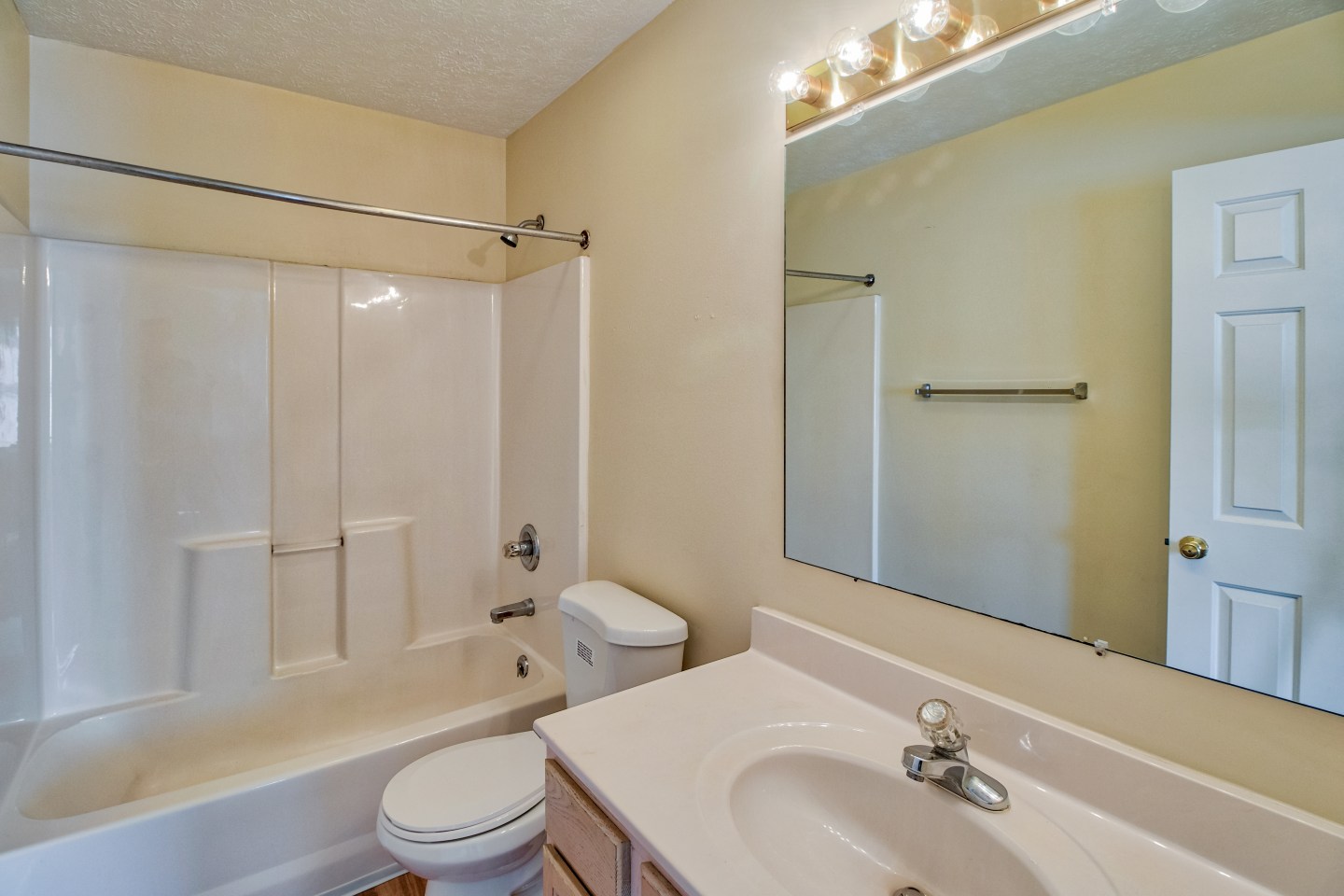Walnut Springs Apartments Image 17
