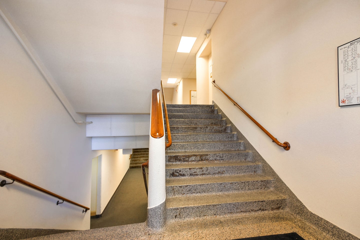 Madison Avenue Apartments Image 10