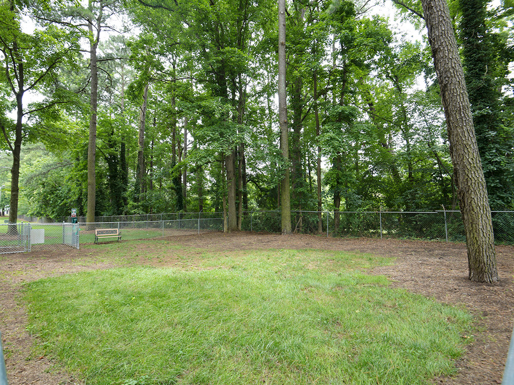 Tryon Village Image 7
