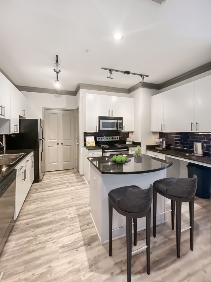 Avana Uptown Image 1