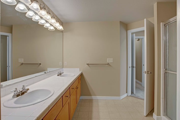 The Carillon Apartment Residences Image 16