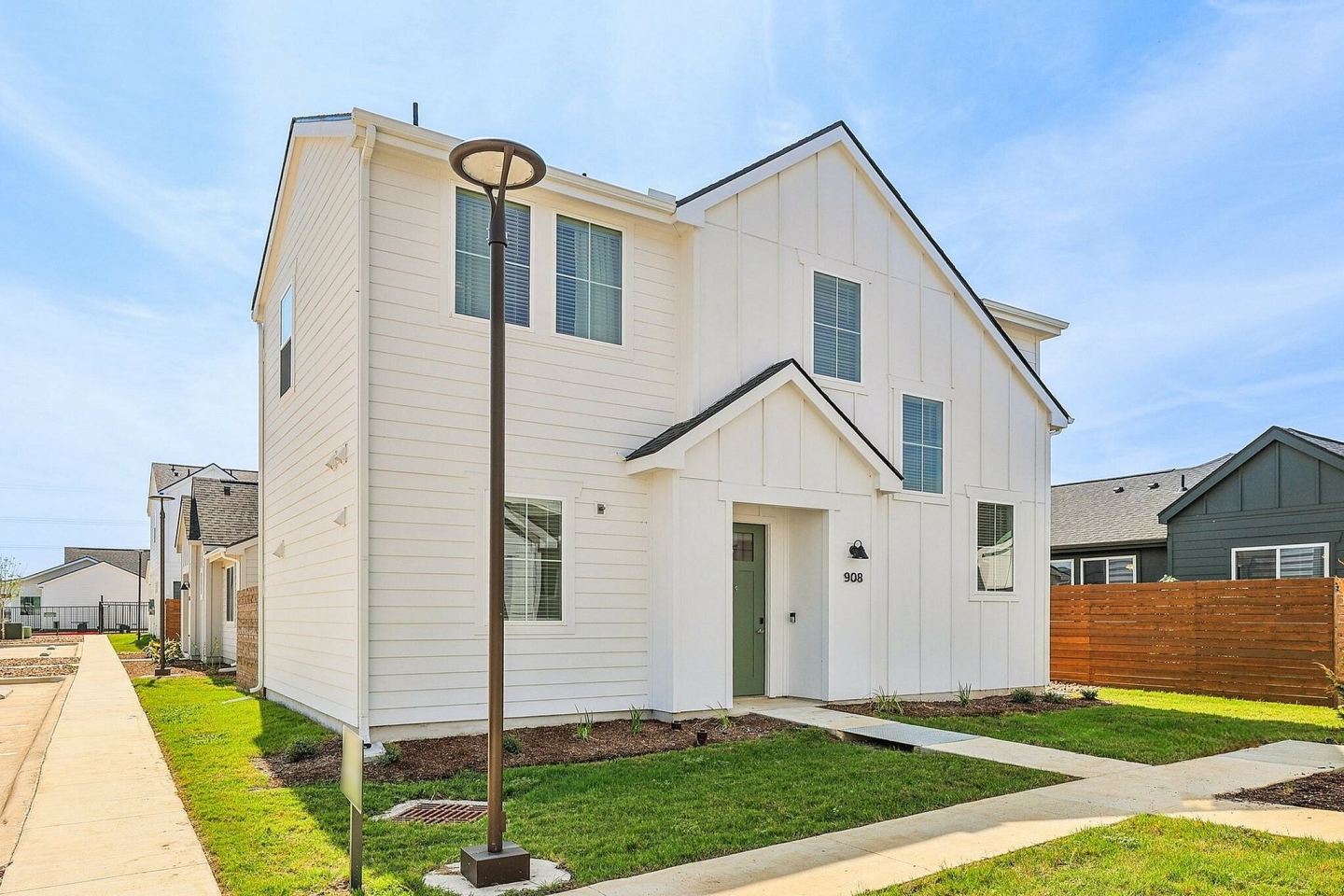 Yardhomes Trailside Image 8