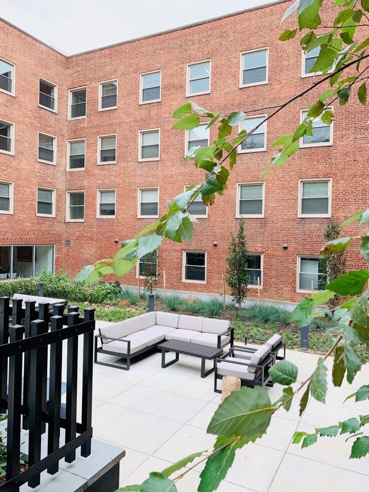Carver Slowe Apartments Image 62