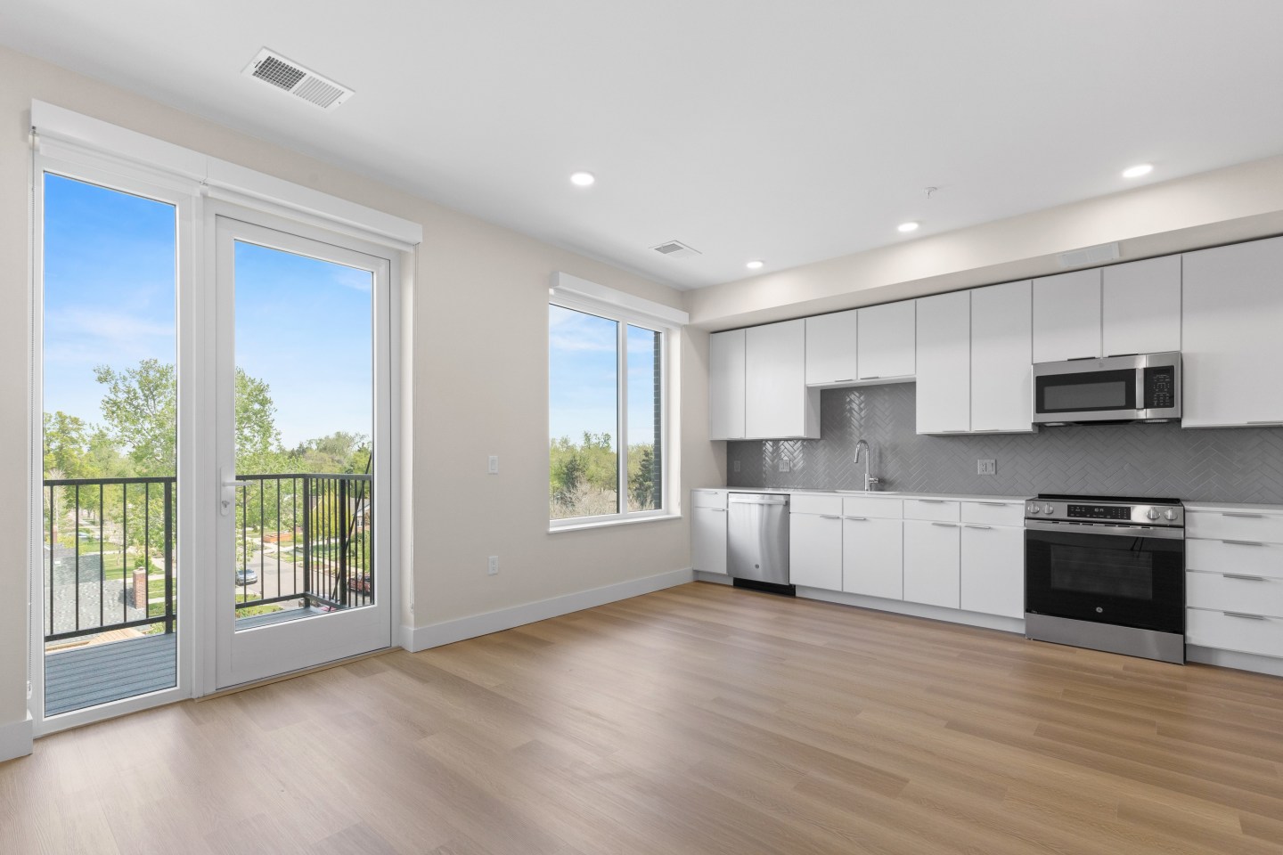 Frameline Apartments Image 3