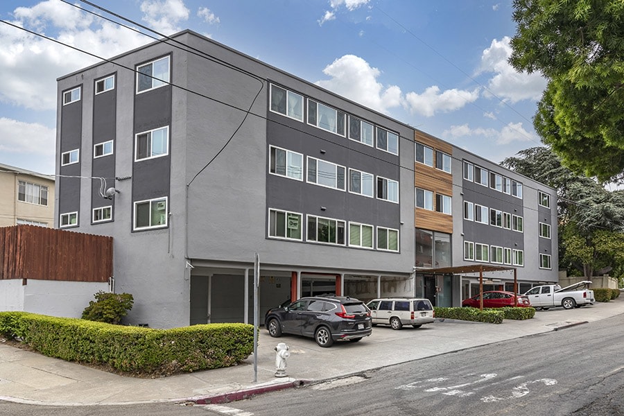 406 Van Buren Ave Image 22