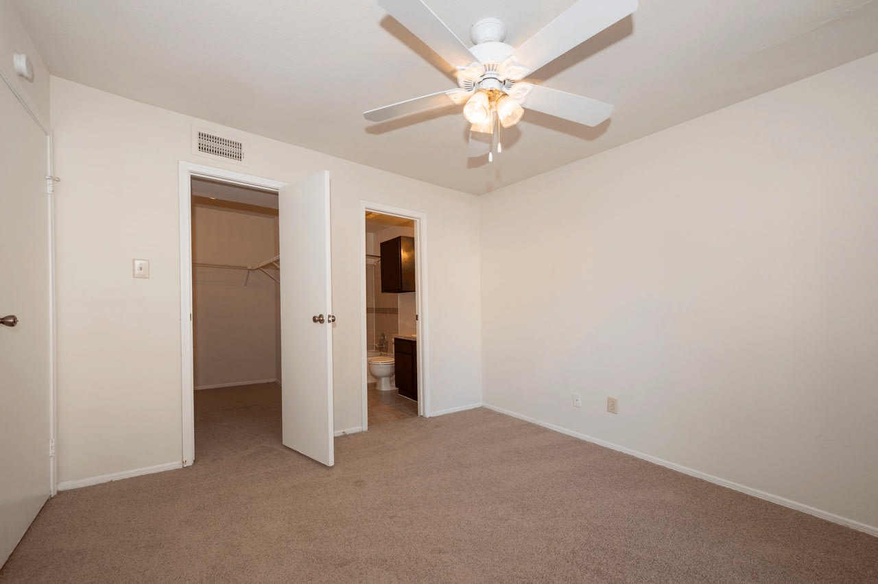 Elm Creek Apartments Image 8
