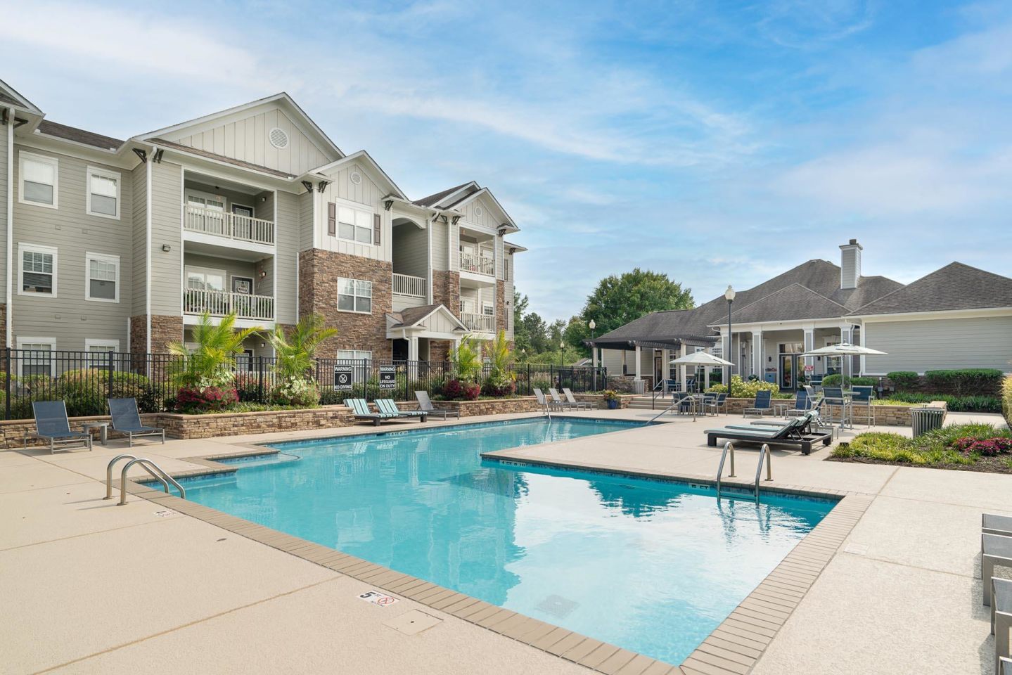 Vintage Creekwood Park Apartments Image 22