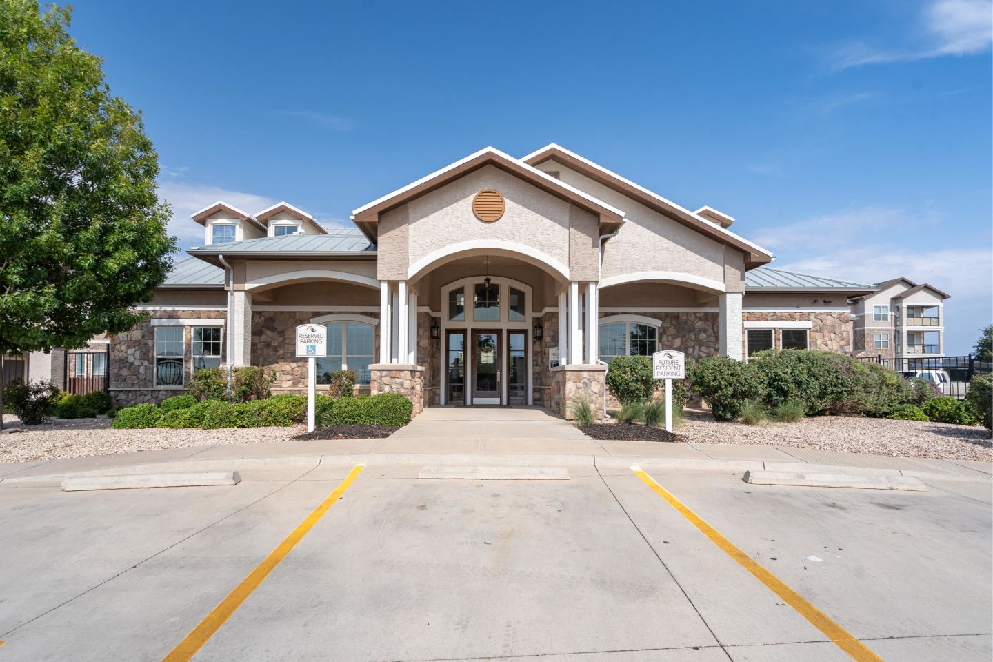 Tradewinds Apartments Image 19