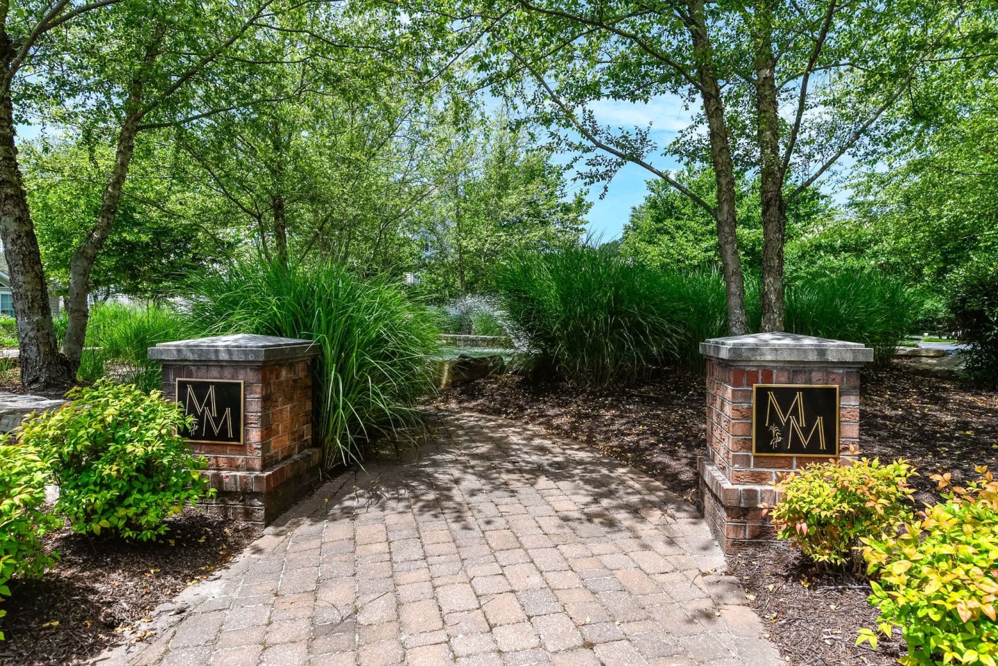 Marley Manor Luxury Apartment Homes Image 4