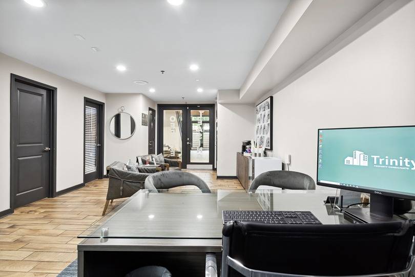 Renew MidTown Image 18