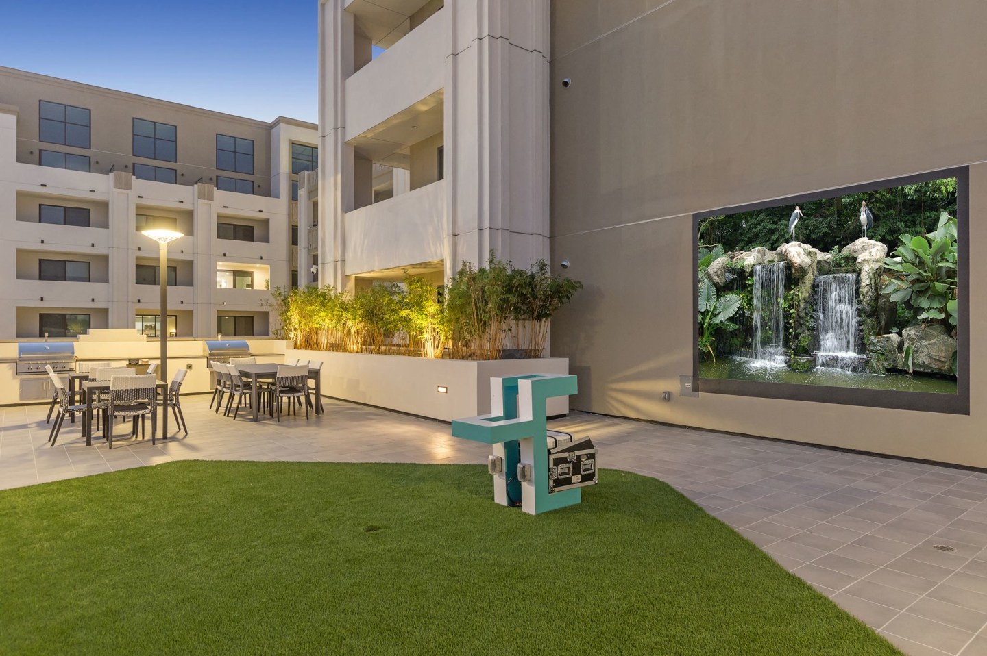 The Mansfield at Miracle Mile Image 52