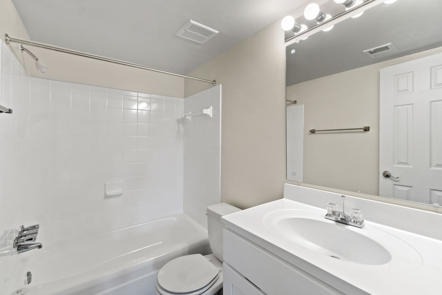 Chesapeake Landing Image 18