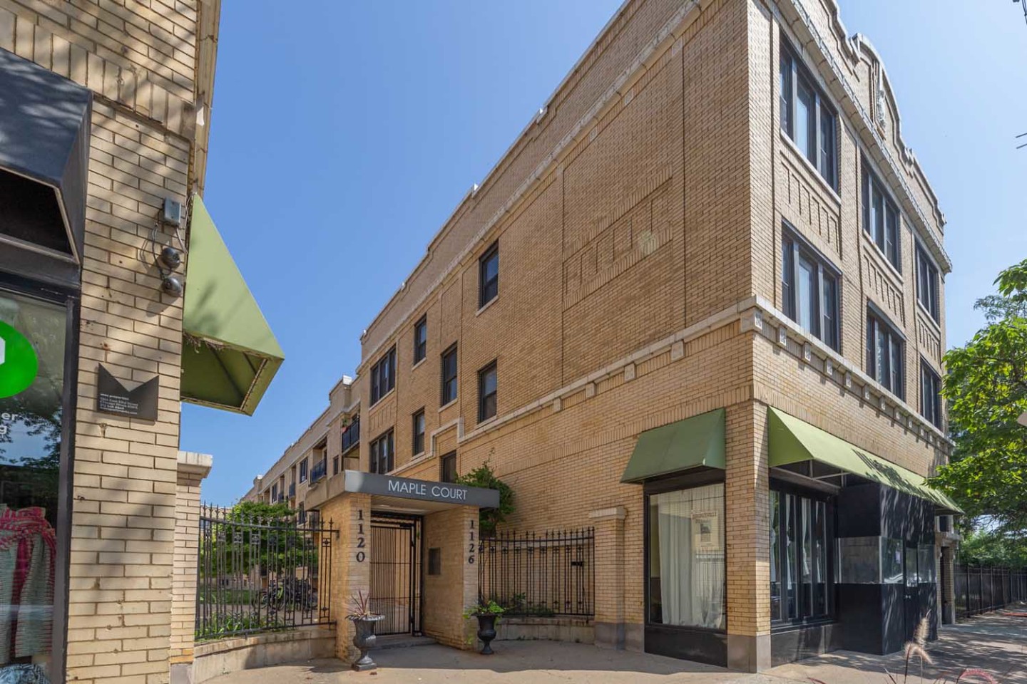 Maple Court Image 9