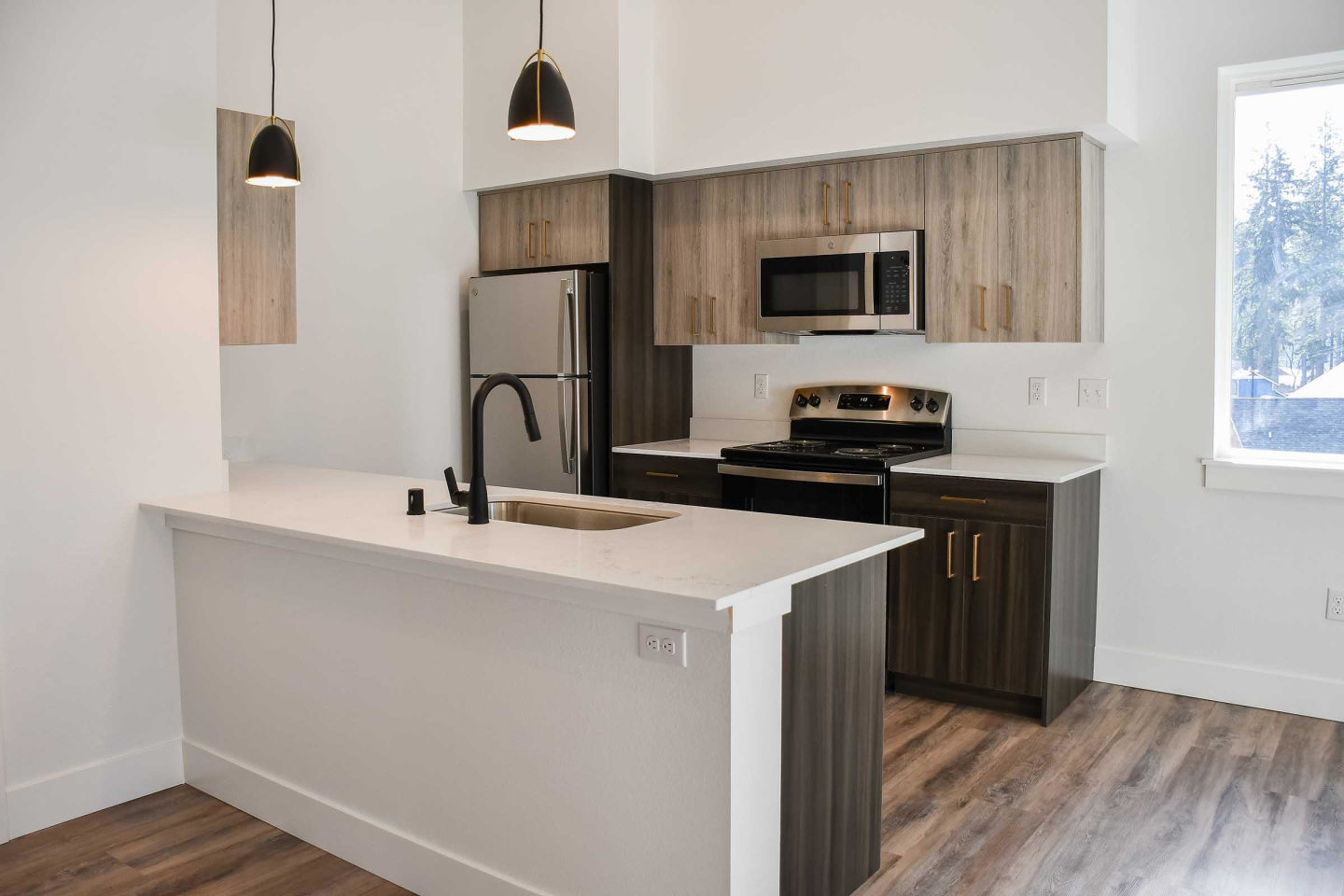 Lakeview Apartments Image 13