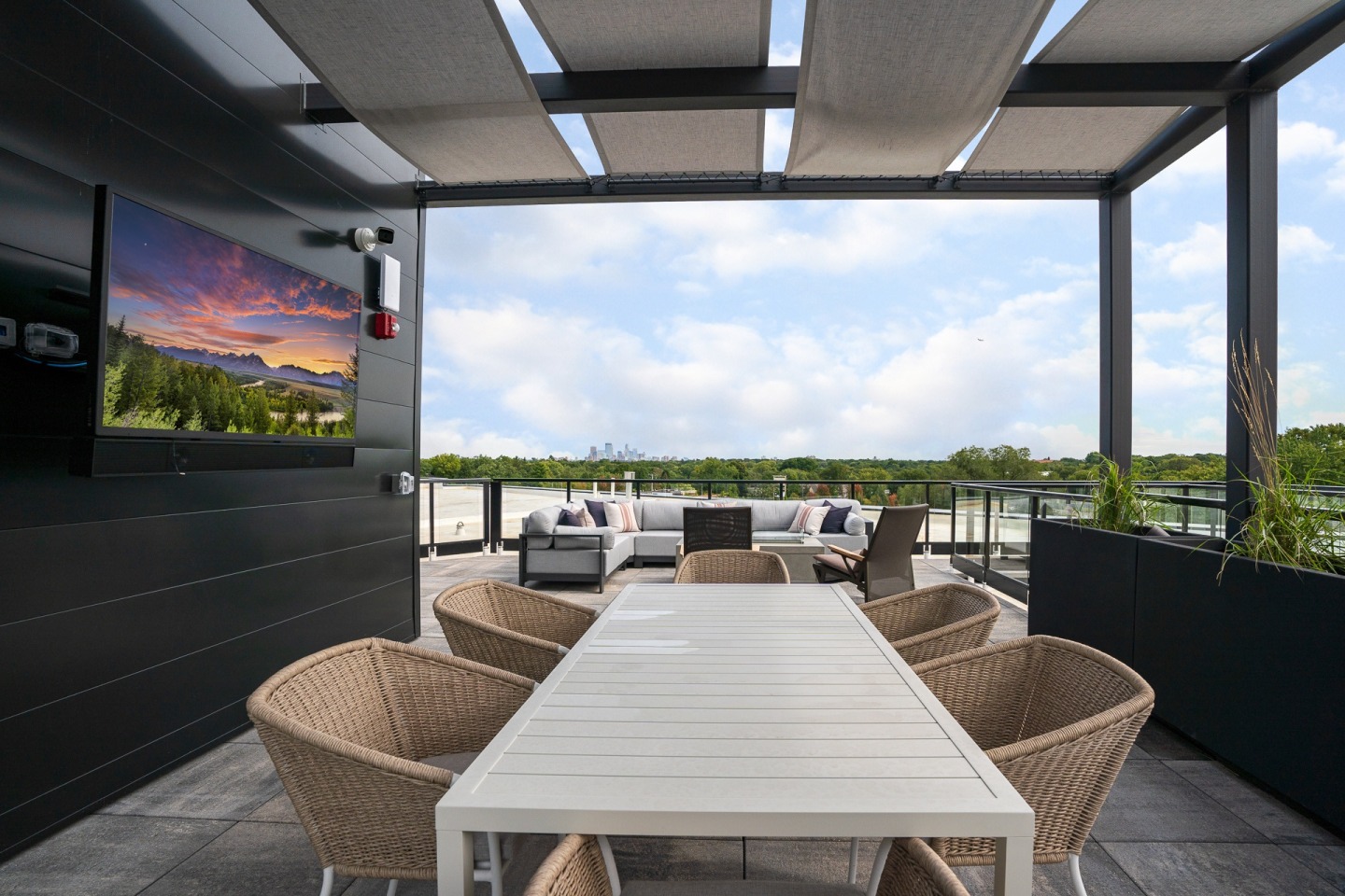 The Lorient Apartments Image 8