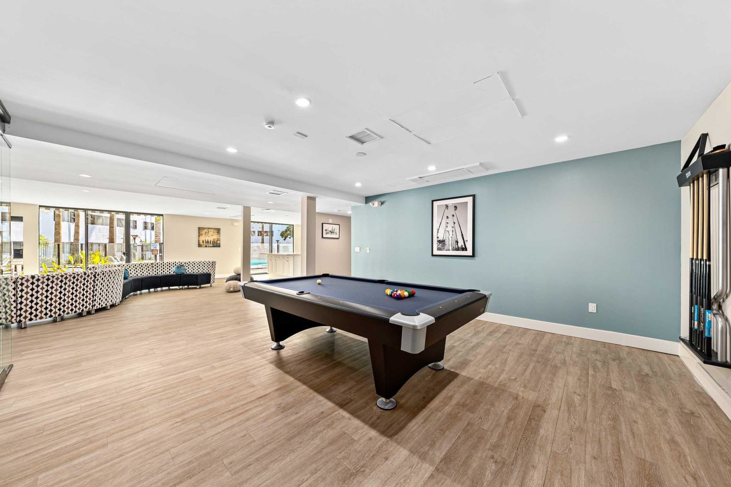 Summerview Beach Resort Luxury Apartments Image 18