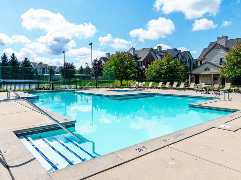 River Oaks Apartments Image 13