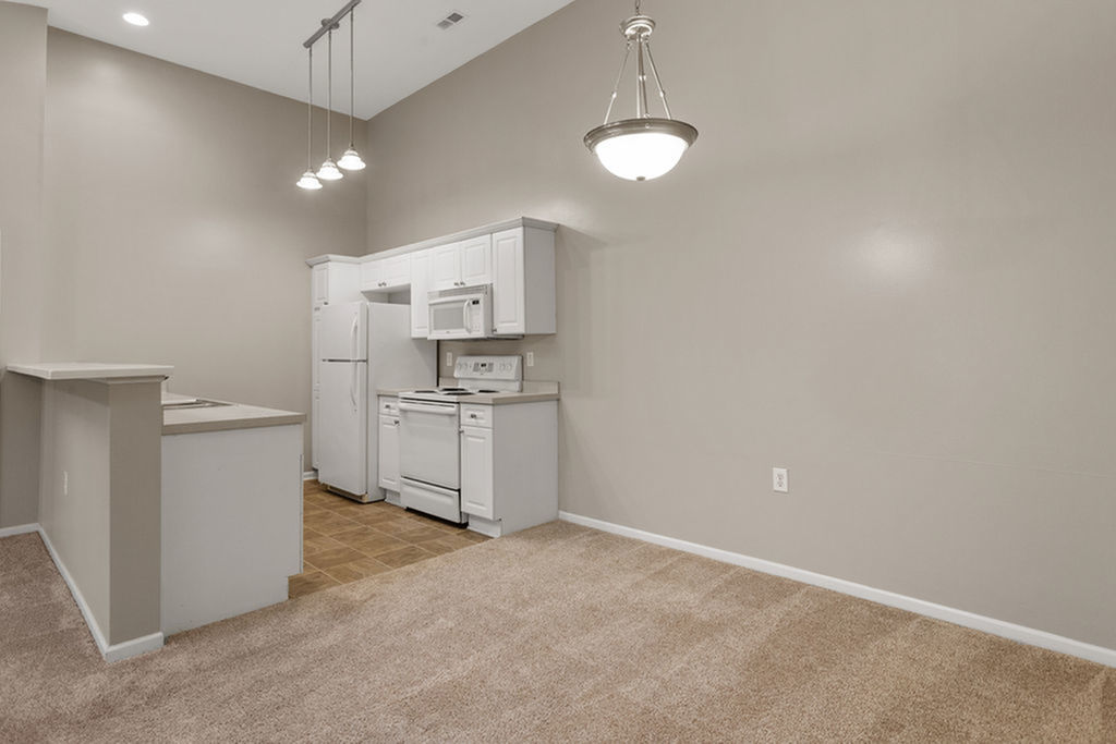 Marble Cliff Commons Image 46