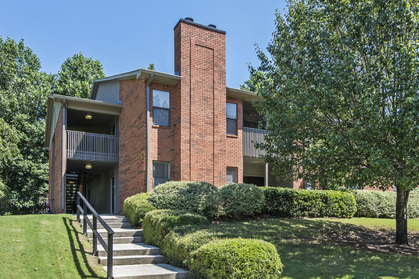 Riverchase Landing Image 15