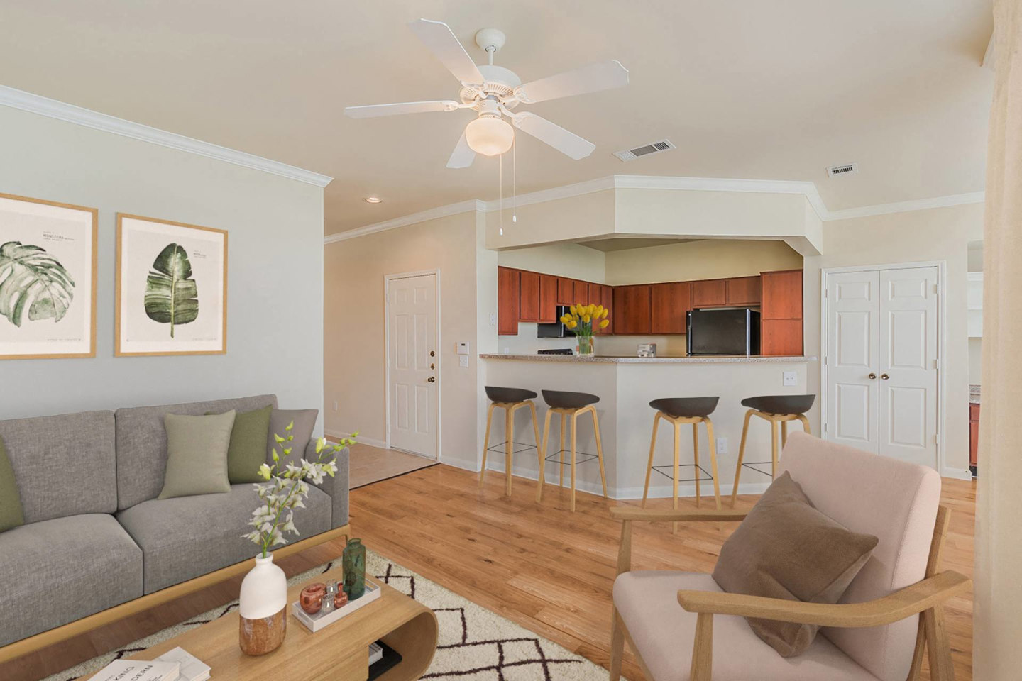 Lakeside Pointe Apartments & Townhomes Image 30