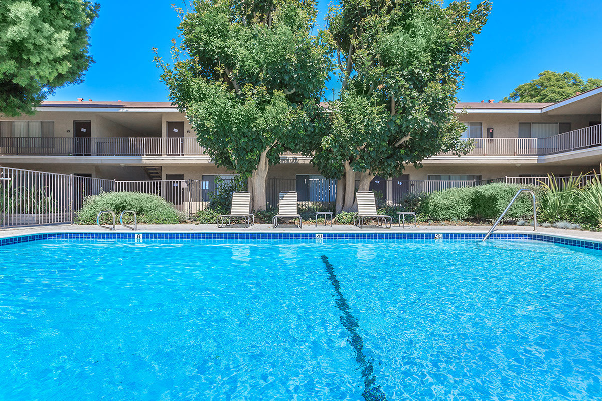 Ventura Beach Luxury Apartments Image 7