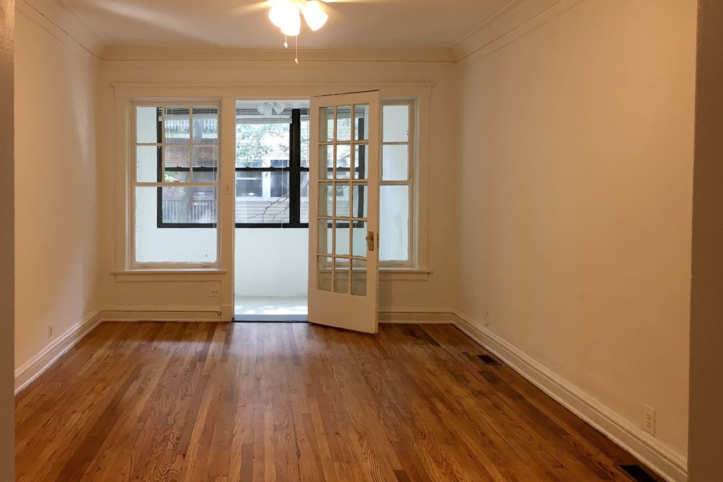 5229 S. Drexel Boulevard Image 11