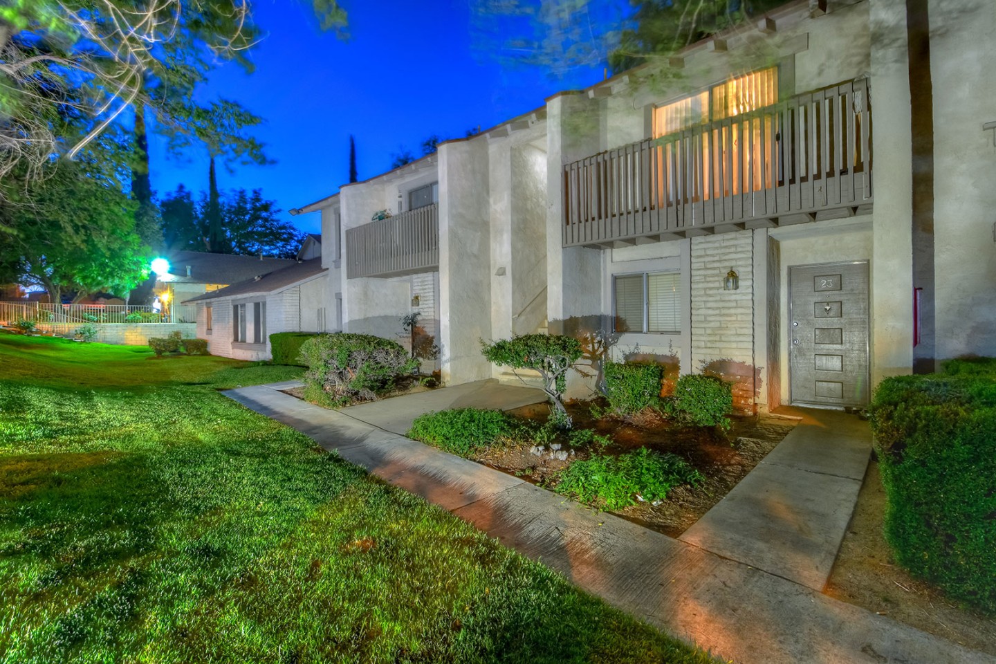 Fairway Manor Image 9